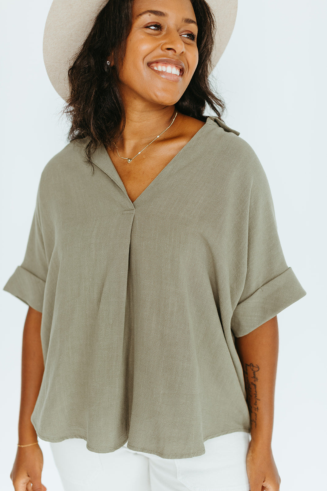 green_linen_short_sleeve_top