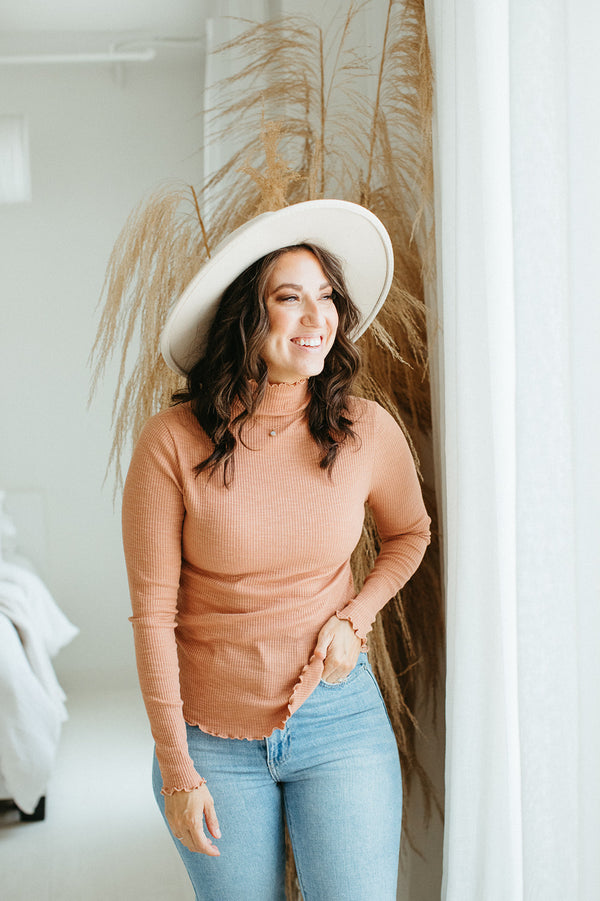 clay_ribbed_mock_neck_long_sleeve_lettuce_seam_top