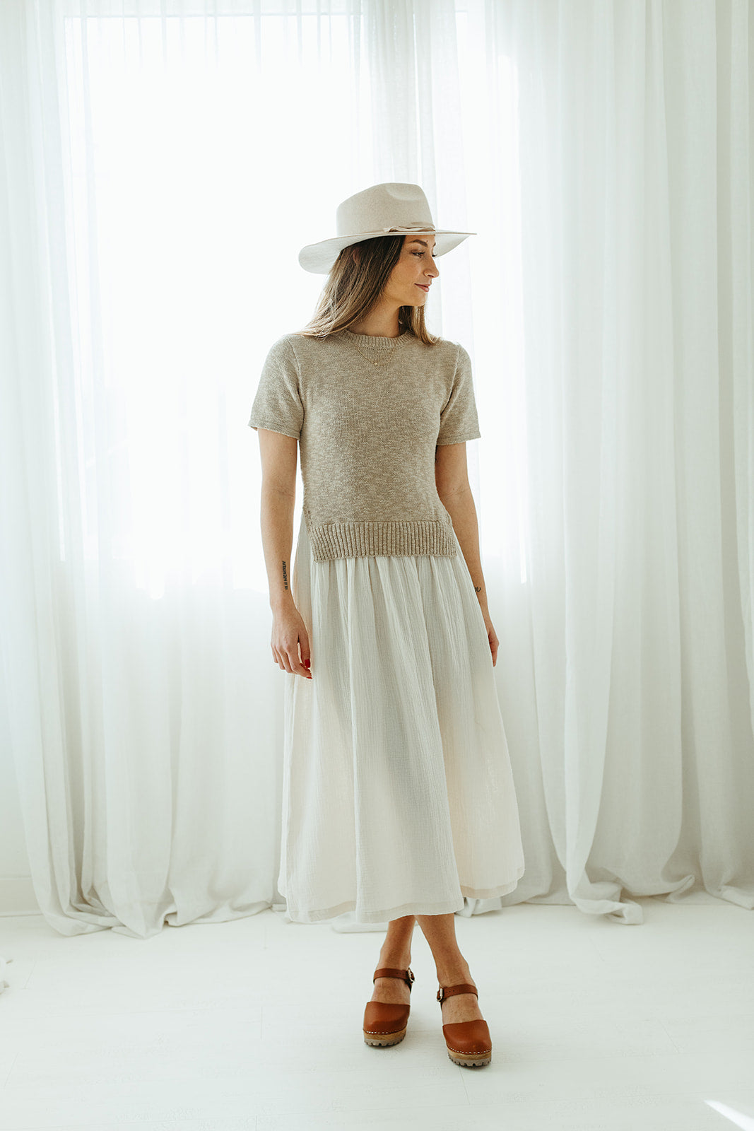 taupe_ivory_midi_dress_short_sleeve
