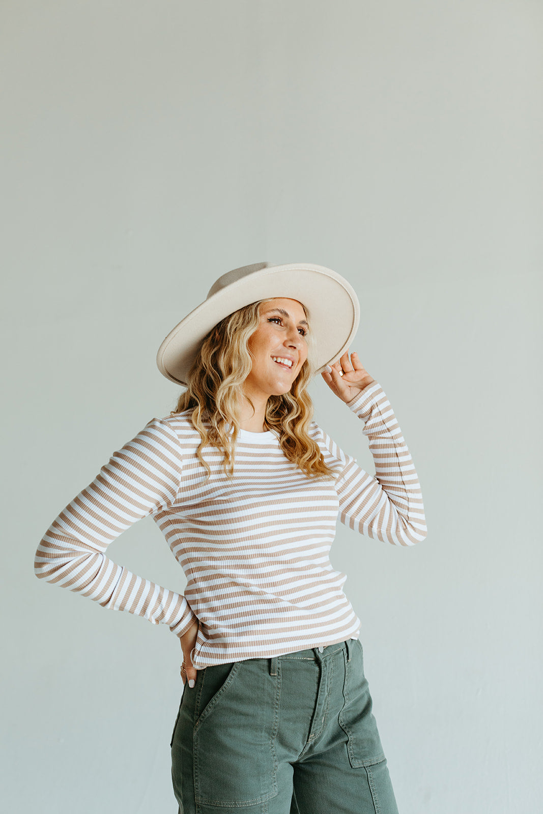 white_camel_striped_long_sleeve_ribbed_tee_crew_neck_womens